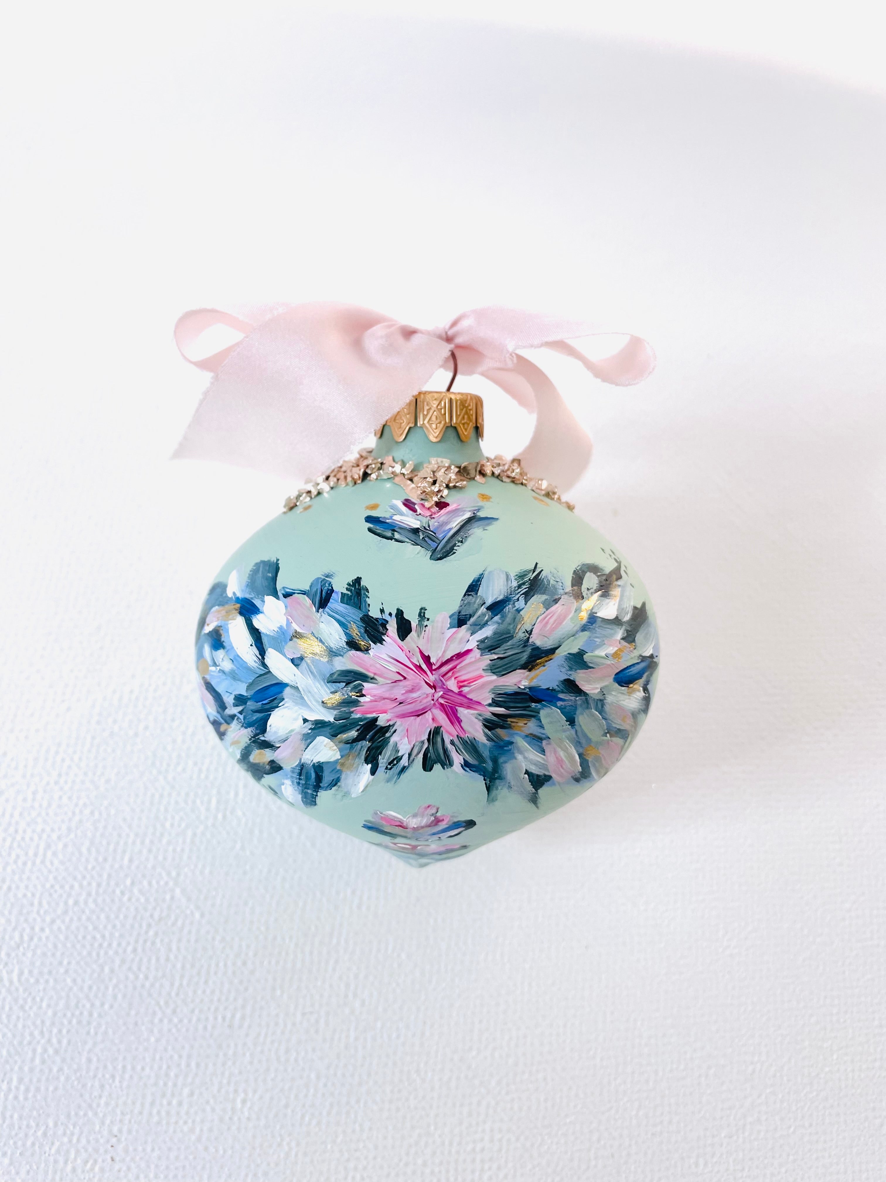 Bauble 09
