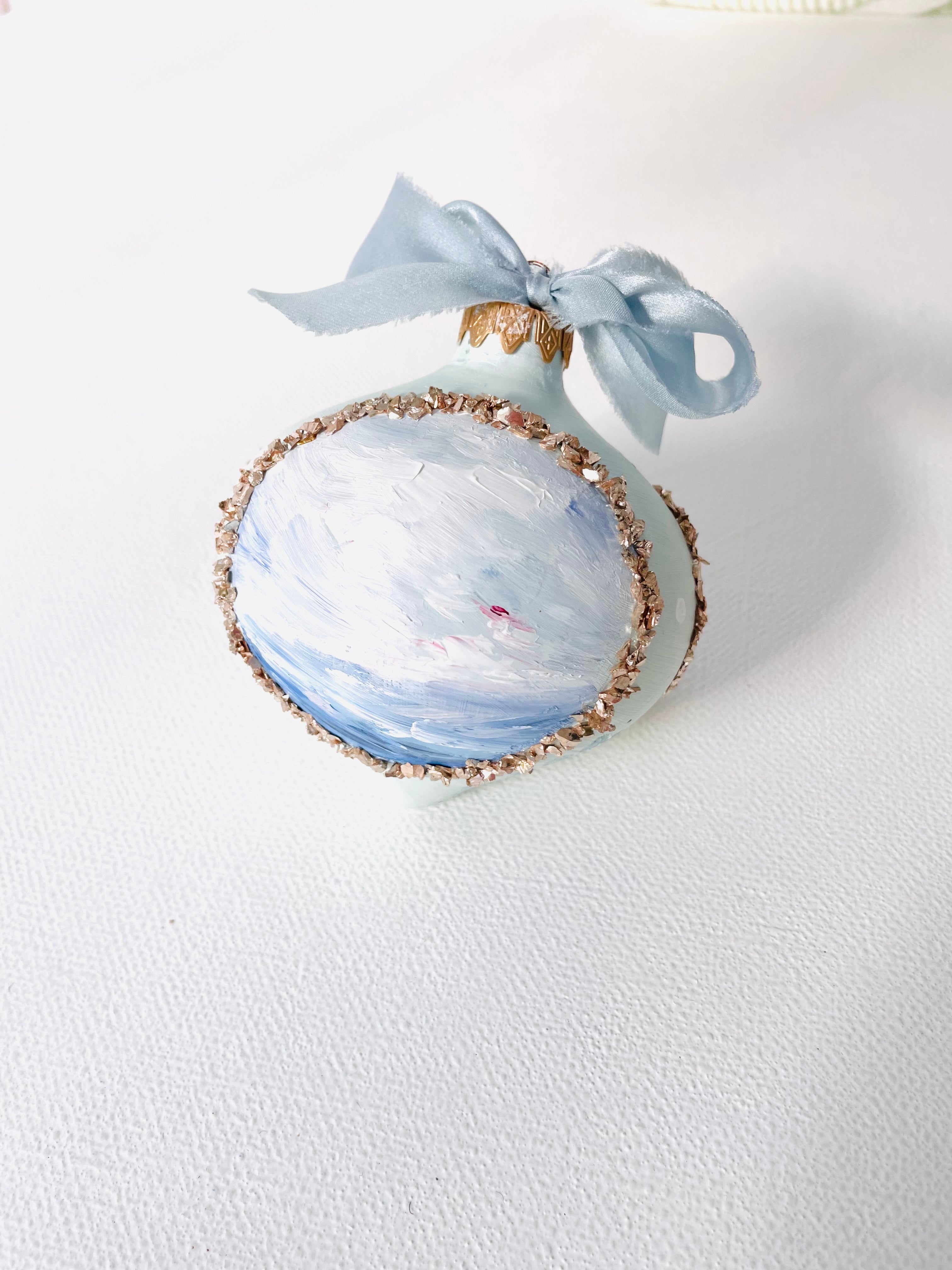 Bauble 05