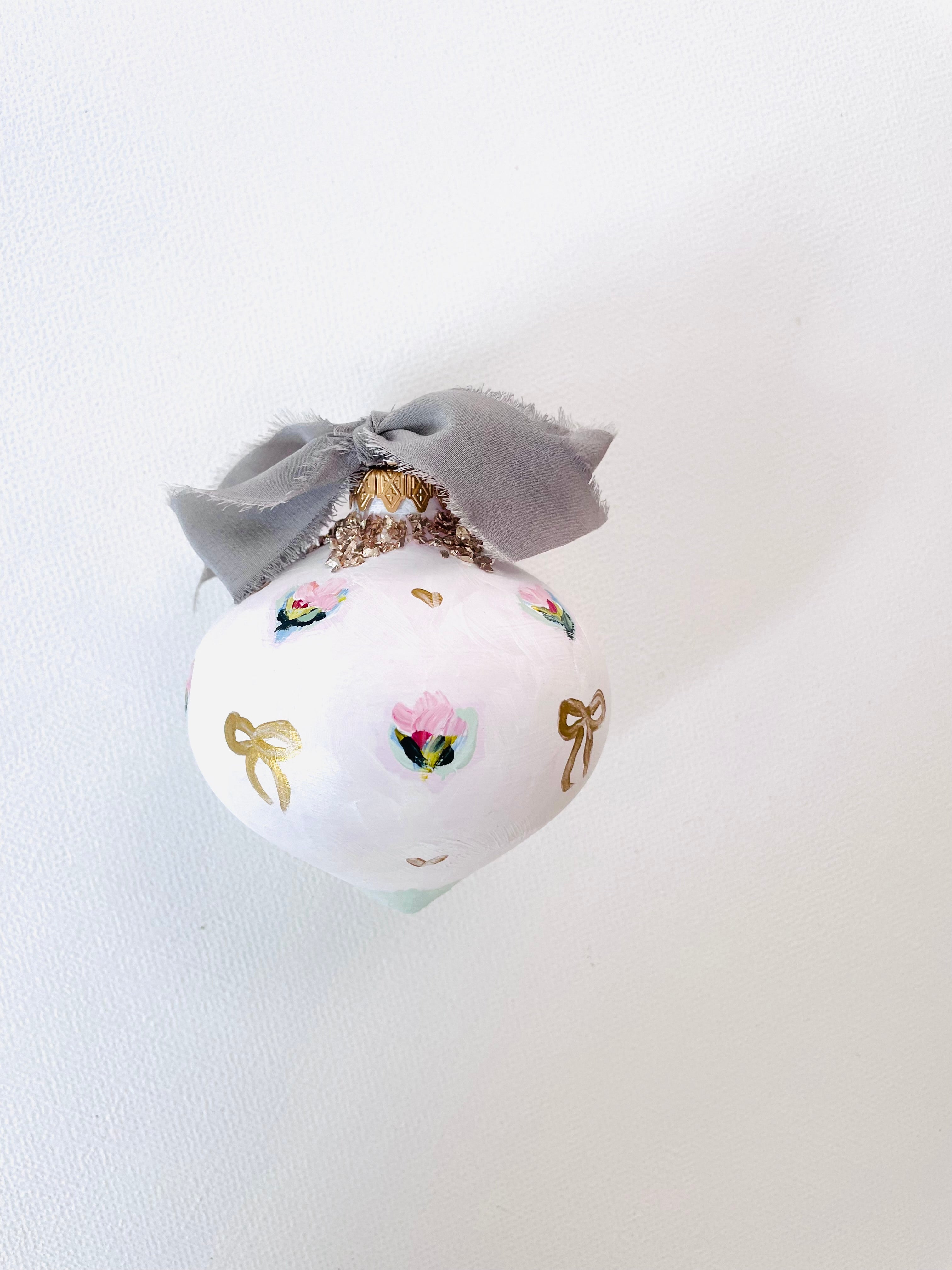 Bauble 18